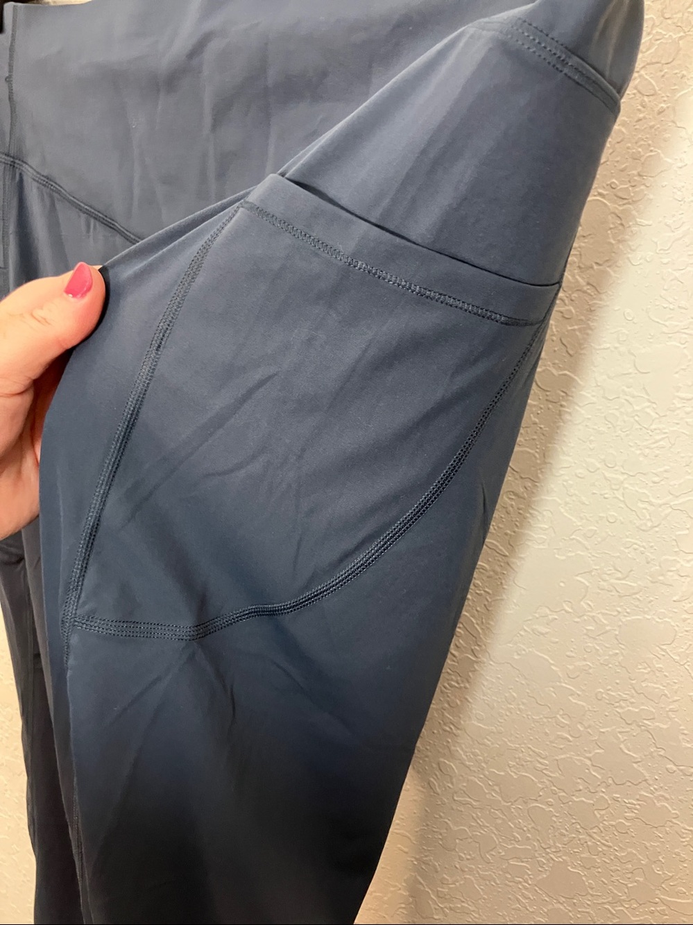 HALARA Gray-blue Scrunch BBL 7/8 length Leggings - Picture 3 of 4
